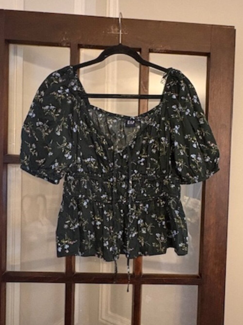GAP Smocked Green Floral Print Blouse, Size Medium